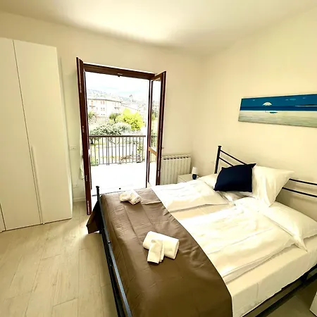 Daire Marta House